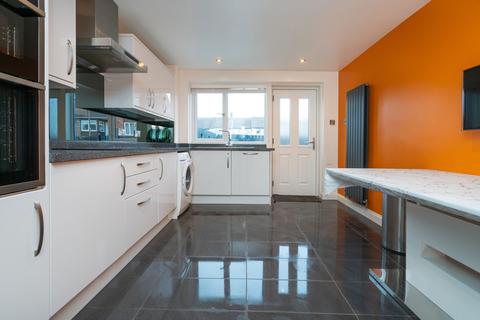 47 Drum Crescent, Edinburgh, EH17 7EB