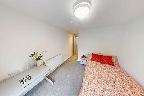 3 bedroom apartment to rent, Apartment 2, 124-132 North Sherwood Street, Nottingham, Nottinghamshire, NG1