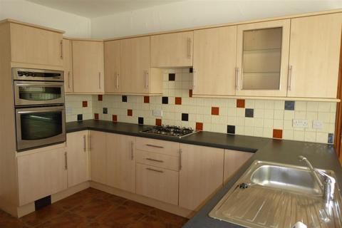 3 bedroom flat to rent, Main Street, Cockermouth CA13