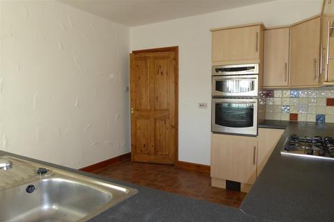 3 bedroom flat to rent, Main Street, Cockermouth CA13