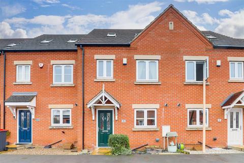 3 bedroom terraced house for sale, Poets Close, Hucknall NG15