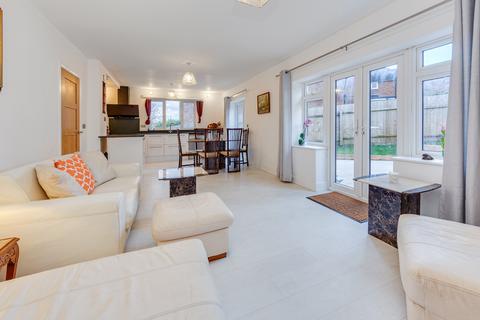 5 bedroom detached bungalow for sale, Craigweil Avenue, Radlett WD7