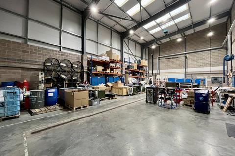 Warehouse to rent, Unit at Climate House, Yeomans Road, Ringwood, BH24 3FA