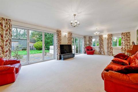 5 bedroom detached house for sale, Hawthorn Hill, Warfield, Bracknell, Berkshire, RG42