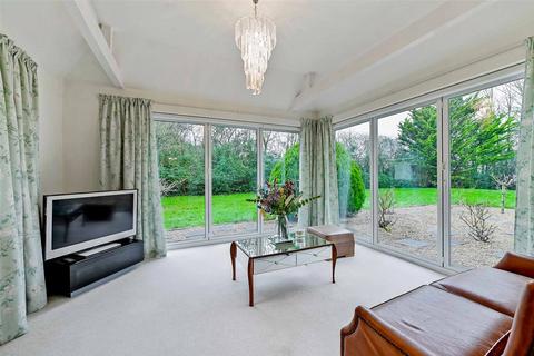 5 bedroom detached house for sale, Hawthorn Hill, Warfield, Bracknell, Berkshire, RG42