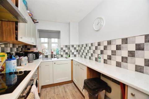 2 bedroom flat for sale, Wilkinson Way, Scunthorpe