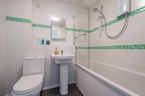 14 Bates Close, Larkfield, Aylesford, ME20 6TG