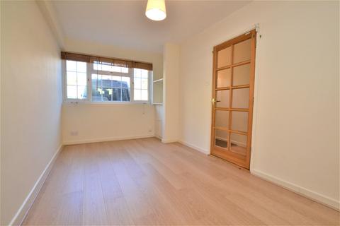 4 bedroom terraced house to rent, North Place, Teddington