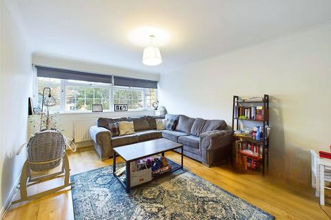 4 bedroom terraced house to rent, North Place, Teddington