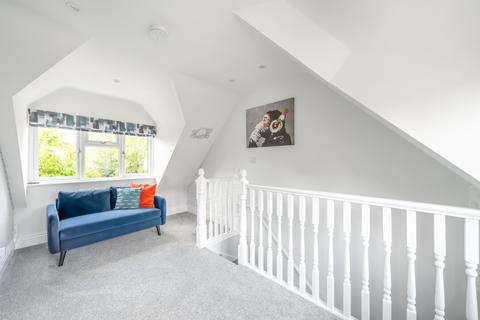 2 Dever Close, Micheldever, Winchester, SO21 3SR