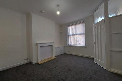 2 bedroom terraced house to rent, Albert Street, Burnley BB11