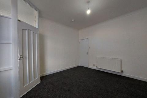 2 bedroom terraced house to rent, Albert Street, Burnley BB11