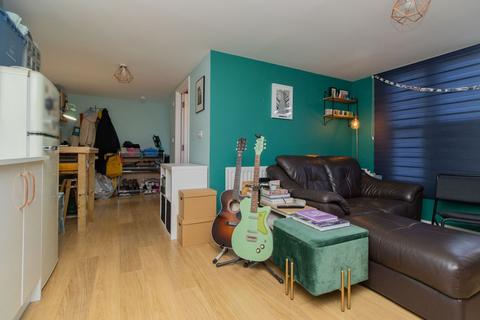 1 bedroom flat for sale, Milton Avenue, Edinburgh Court Milton Avenue, CT9