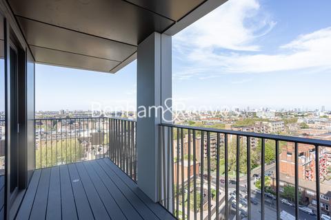 1 bedroom apartment to rent, Jacquard Point,  Silk District E1