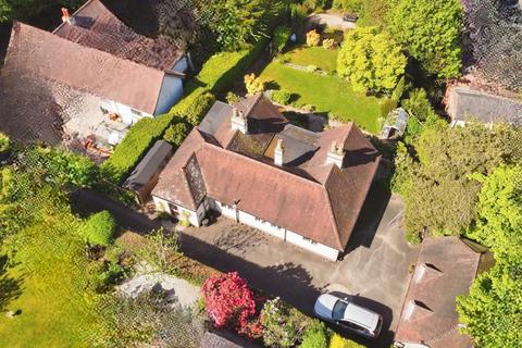 4 bedroom detached bungalow for sale, Highfield Drive, Burton-on-Trent, DE15