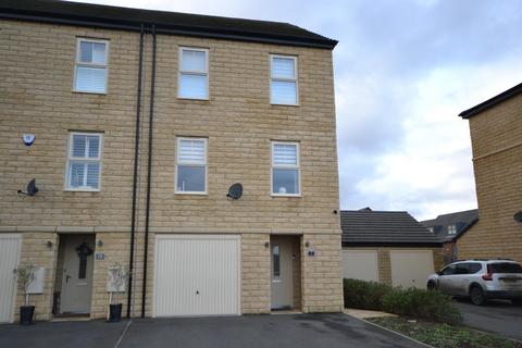 4 bedroom townhouse for sale, Amy Johnson Way , Hull HU7