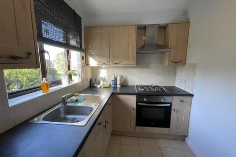 1 bedroom flat to rent, Cheltenham Close, New Malden, KT3