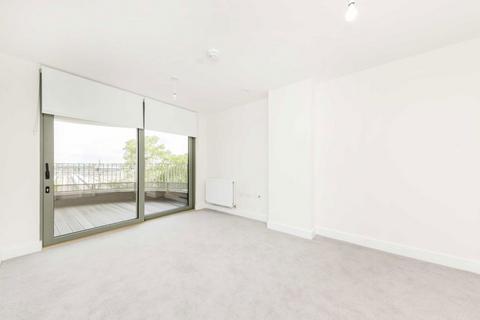 2 bedroom flat to rent, Green Street, London NW10