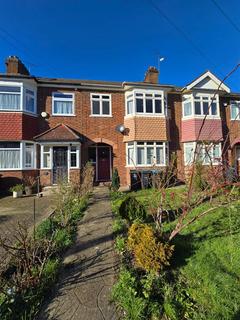 3 bedroom house to rent, Weardale Gardens, Enfield