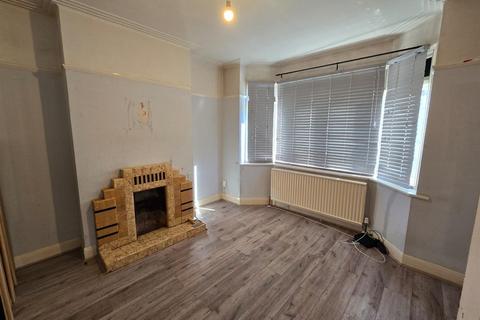 3 bedroom house to rent, Weardale Gardens, Enfield