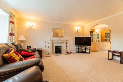 4 bedroom detached house for sale, Blenheim Gardens, Dibden Purlieu