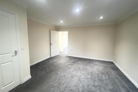 3 bedroom semi-detached house for sale, Basford Court, Oxford Road, Stoke on Trent ST5