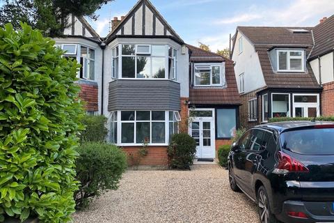 45 Kent Gardens, London, W13 8BU