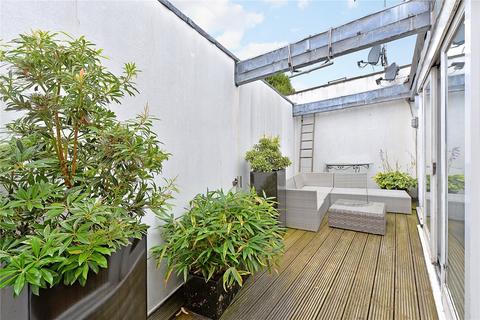 3 bedroom mews for sale, Ledbury Mews North, Notting Hill, London, W11