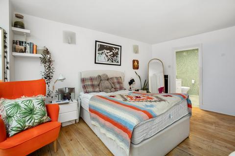 3 bedroom mews for sale, Ledbury Mews North, Notting Hill, London, W11