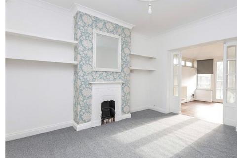 3 bedroom terraced house for sale, Strathmore Gardens, Hornchurch, Essex