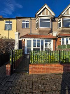 2 bedroom flat to rent, 236 Hornchurch Road, Hornchurch