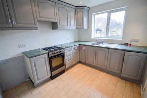 2 bedroom semi-detached house to rent, Thorpe Drive, Waterthorpe, Sheffield