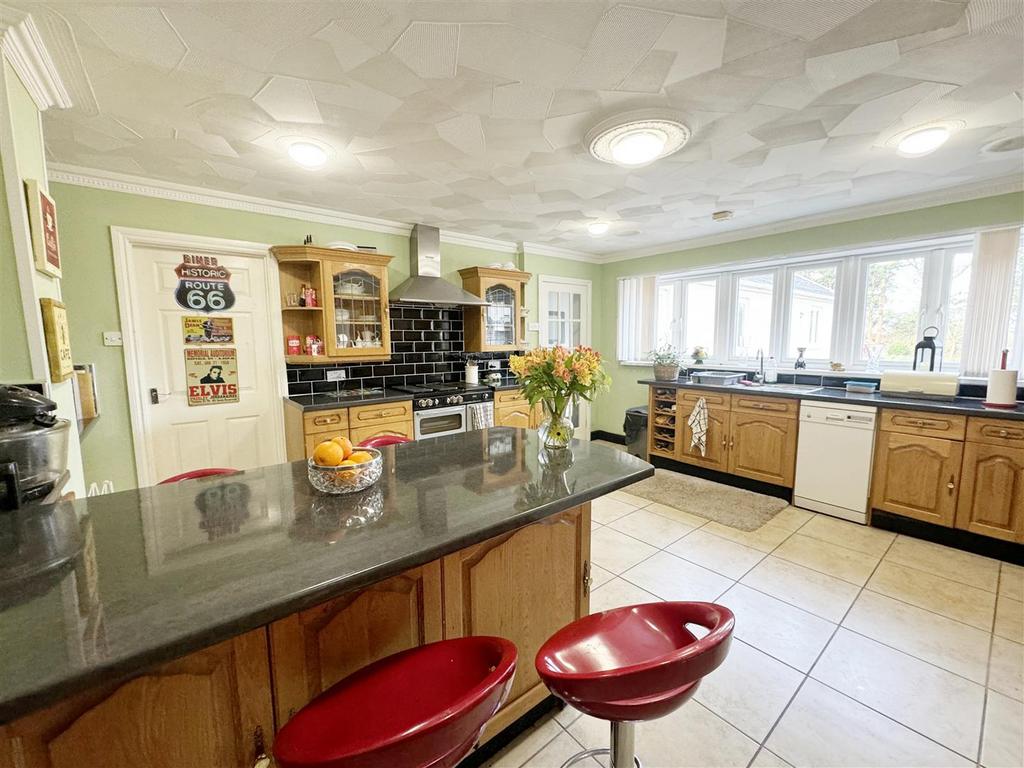 Main Kitchen