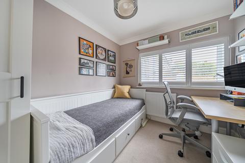 Flat B, 11 Sandford Road, Bromley, BR2 9AL