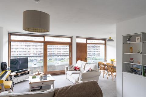 Flat 56, Speed House Barbican, London, EC2Y 8AT