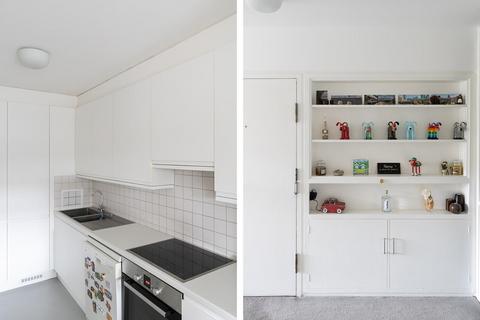 Flat 56, Speed House Barbican, London, EC2Y 8AT