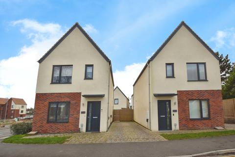 2 bedroom detached house for sale, Horsepond Place, Needham Market, Ipswich, Suffolk, IP6