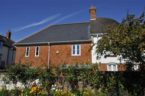 3 bedroom semi-detached house to rent, Nursery Road, RINGWOOD BH24