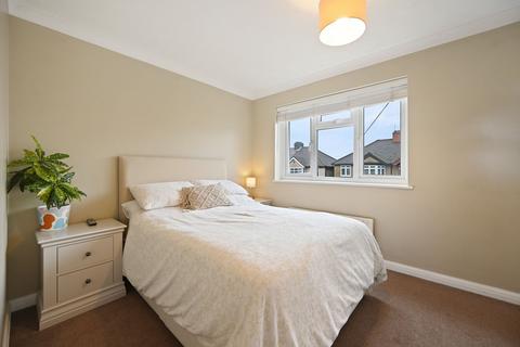 2 bedroom end of terrace house for sale, Malden Road, Cheam, SM3