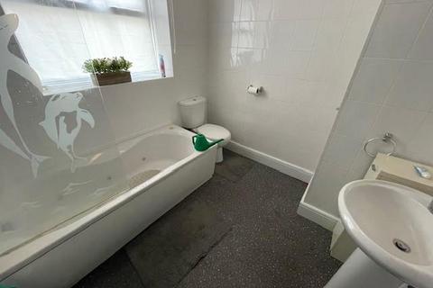 2 bedroom flat for sale, Greenfield Road, Colwyn Bay