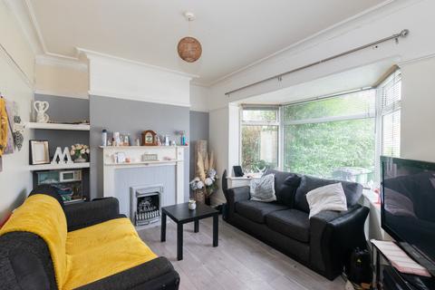 2 bedroom semi-detached house for sale, Leeds LS15