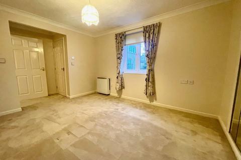 2 bedroom retirement property for sale, George Street, Huntingdon, PE29