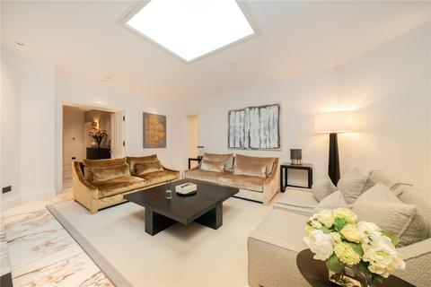 3 bedroom apartment to rent, London SW1X