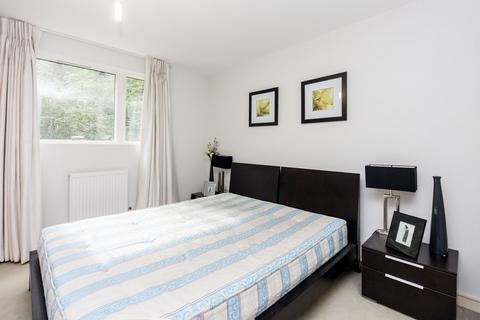 2 bedroom apartment to rent, Seren Park Gardens,  Greenwich SE3