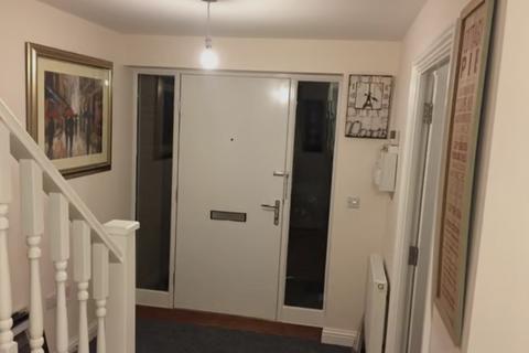 1 bedroom in a flat share to rent, Dorrington Close, Barking, Essex, IG11