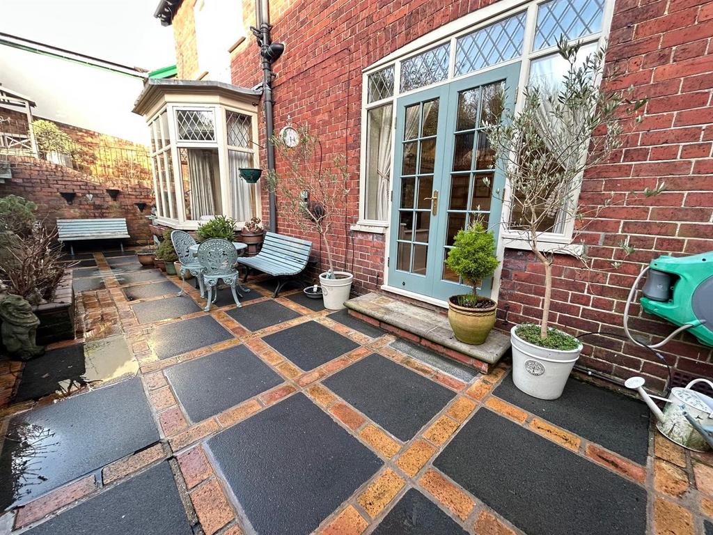 Patio Door.jpg