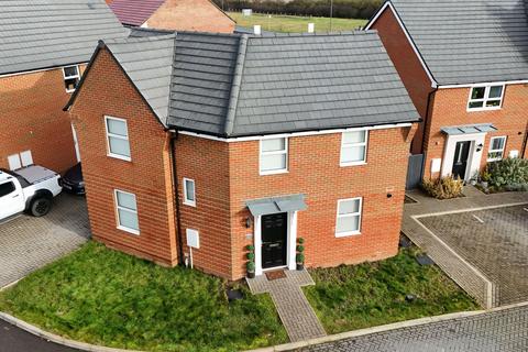 3 bedroom detached house for sale, Emerald Way, Aylesbury