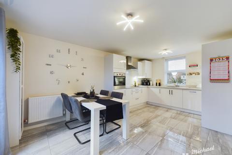 3 bedroom detached house for sale, Emerald Way, Aylesbury