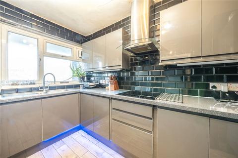 3 bedroom apartment for sale, London SW4