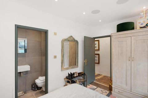 2 bedroom flat for sale, Eustace Road, London, SW6